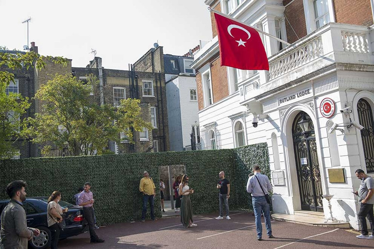 Dövizle askerlik başvuruları yeniden başladı