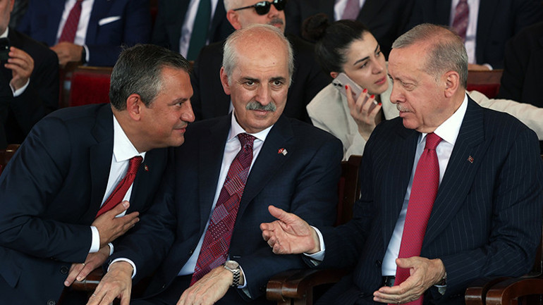 Cumhurbaşkanı Erdoğandan Yunan Bakan Dendiasa sert tepki: Akla ziyan açıklamalar yaptı