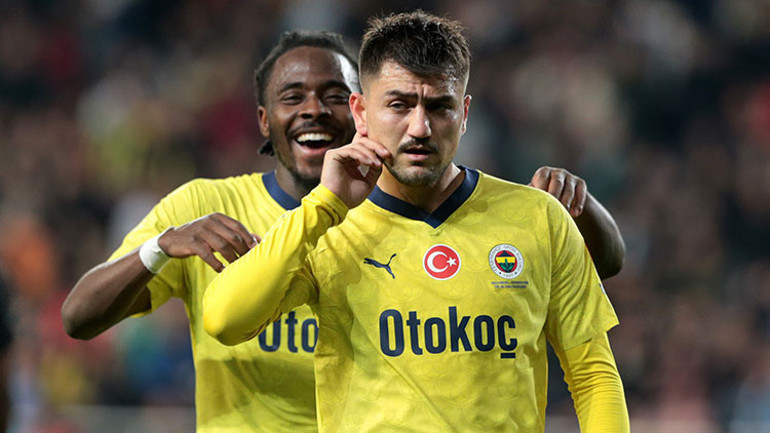 Fenerbahçenin UEFA kadrosu belli oldu 9 isim listeye yazılmadı, Ryan Kent ise...