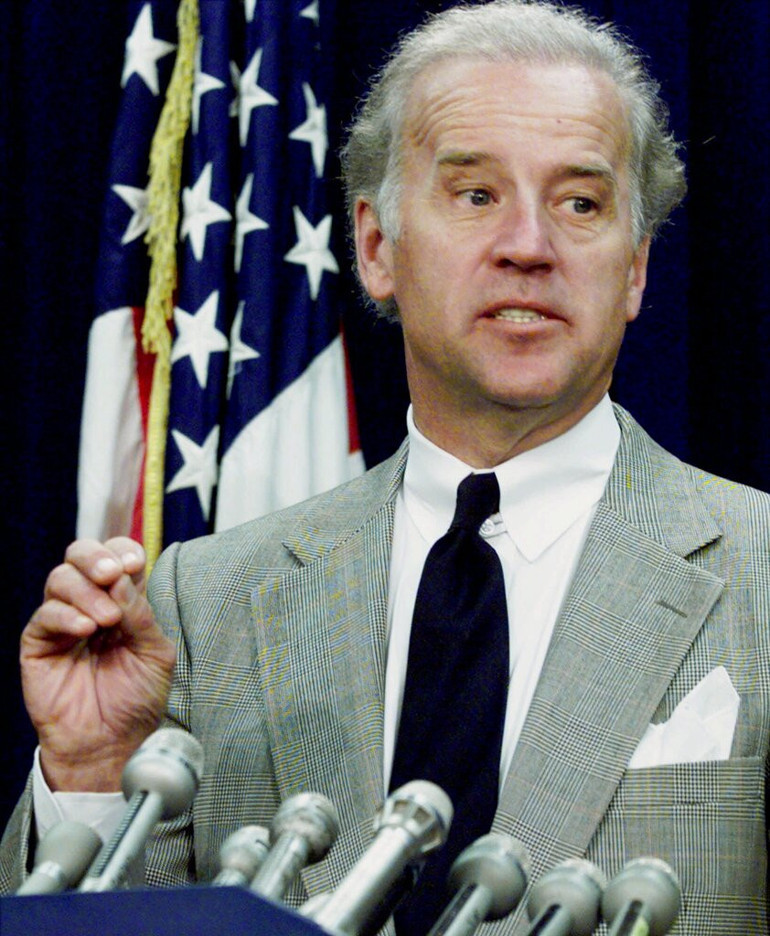 Büyük kumar oynadı, tarihi bir başarıya imza attı, günler sonra felaketi yaşadı... 2021de aldığı karar sonun başlangıcı oldu Joe Bidenın 54 yıllık siyasi kariyeri