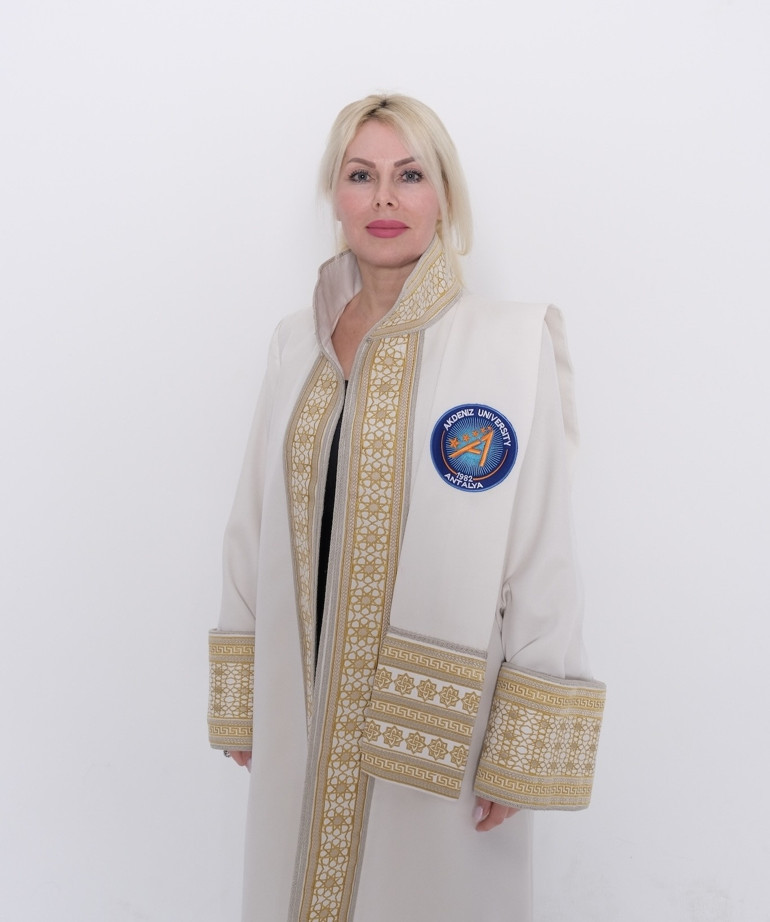 Özlenen Özkan 1 adım önde…