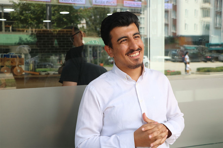 Şaşkına çeviren olay 1 milyon 200 bin TLlik altını lokantada unuttular