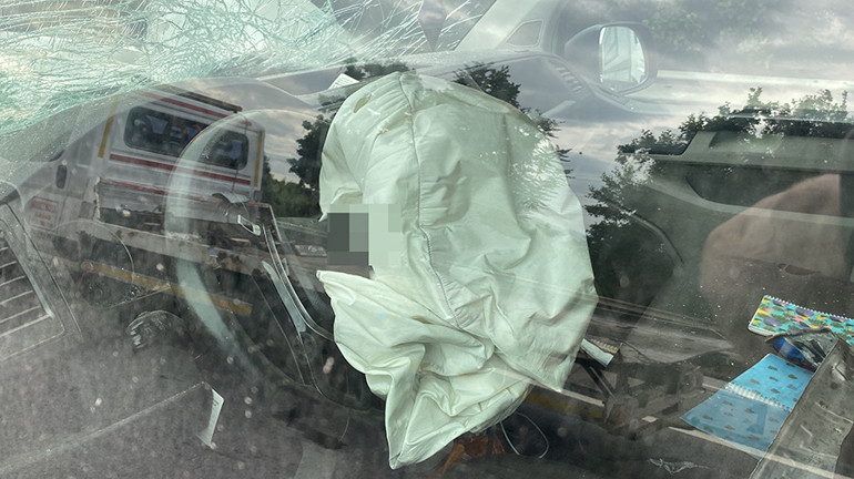 İstanbulda feci kaza: 3 ölü, 3 yaralı