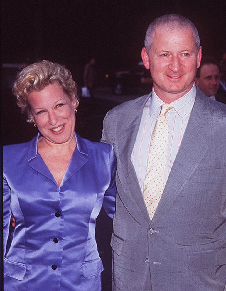 Ünlü yıldız mutlu evliliğin sırrını açıkladı: İlişkimizin başından beri aynı yatakta uyumuyoruz