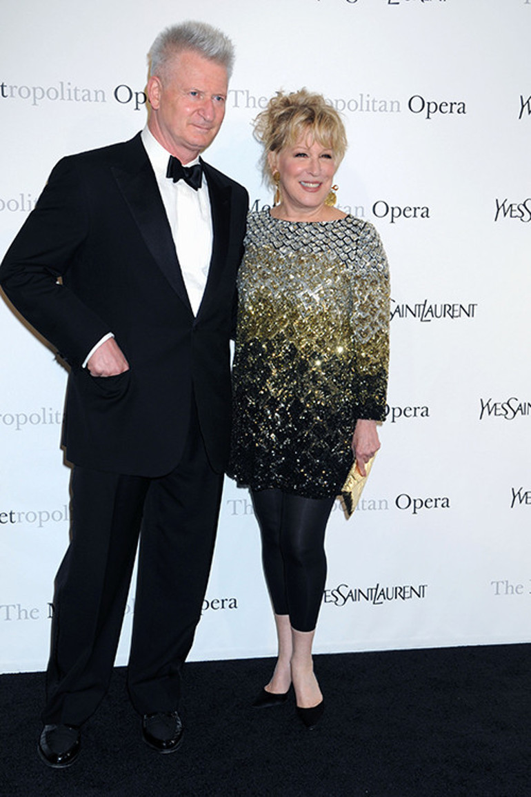 Ünlü yıldız mutlu evliliğin sırrını açıkladı: İlişkimizin başından beri aynı yatakta uyumuyoruz