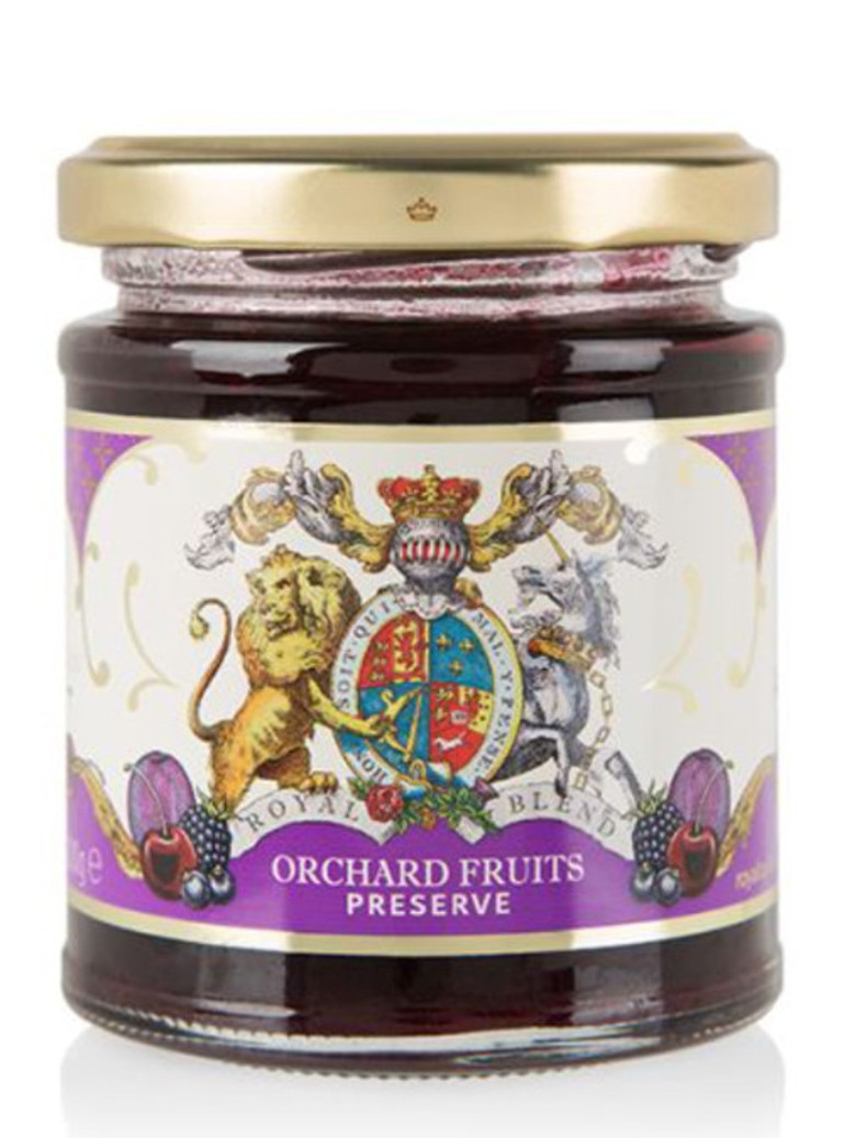 Kayınpeder bir yanda gelini bir yanda: Reçel kaynatma yarışına girdiler