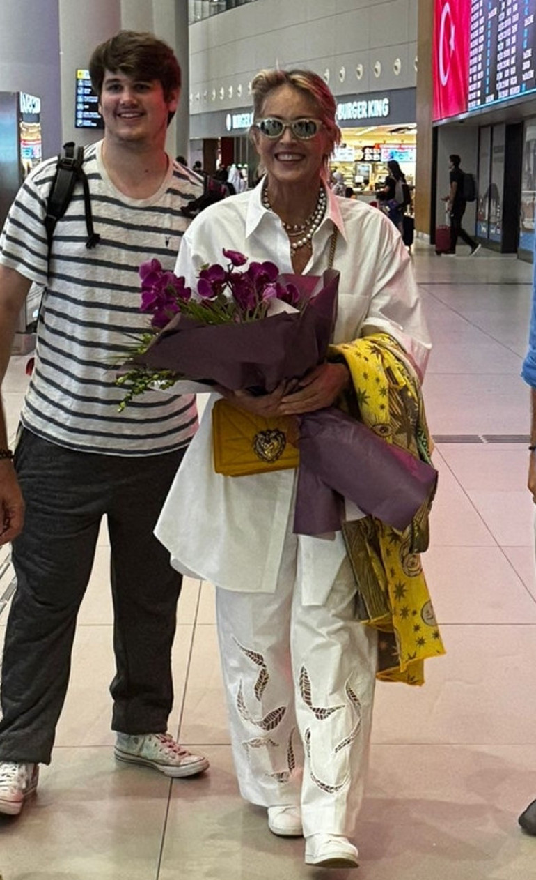 Sharon Stone İstanbul’da tarihi turda