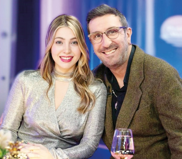 10 yıllık aşk bitti... Aslıhan Malbora ile Metin Temel ayrıldı