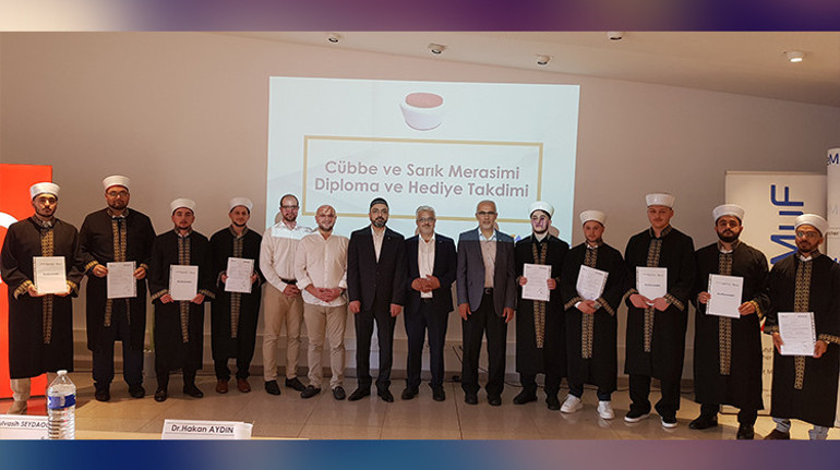 Mainz İlahiyat Meslek Okulu 2024 yılı mezunlarını verdi