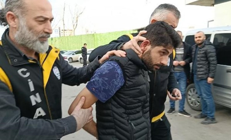 Vahşete tanıklık eden çocuğun anlattıkları kan dondurdu... Caniden akılalmaz ifade Bunu söyledikleri için ailesini katletmiş