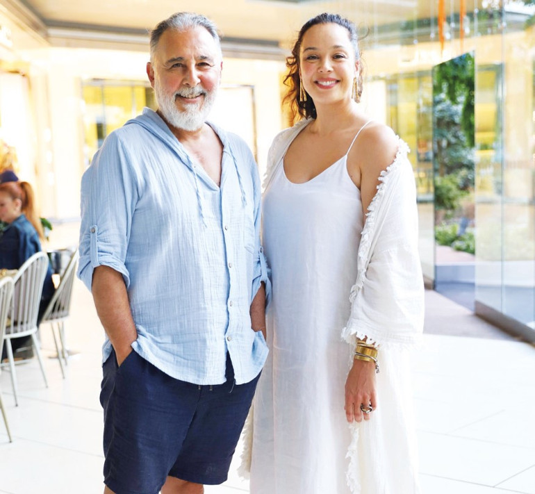 Adriana’nın kızlarıyla Nişantaşı turu