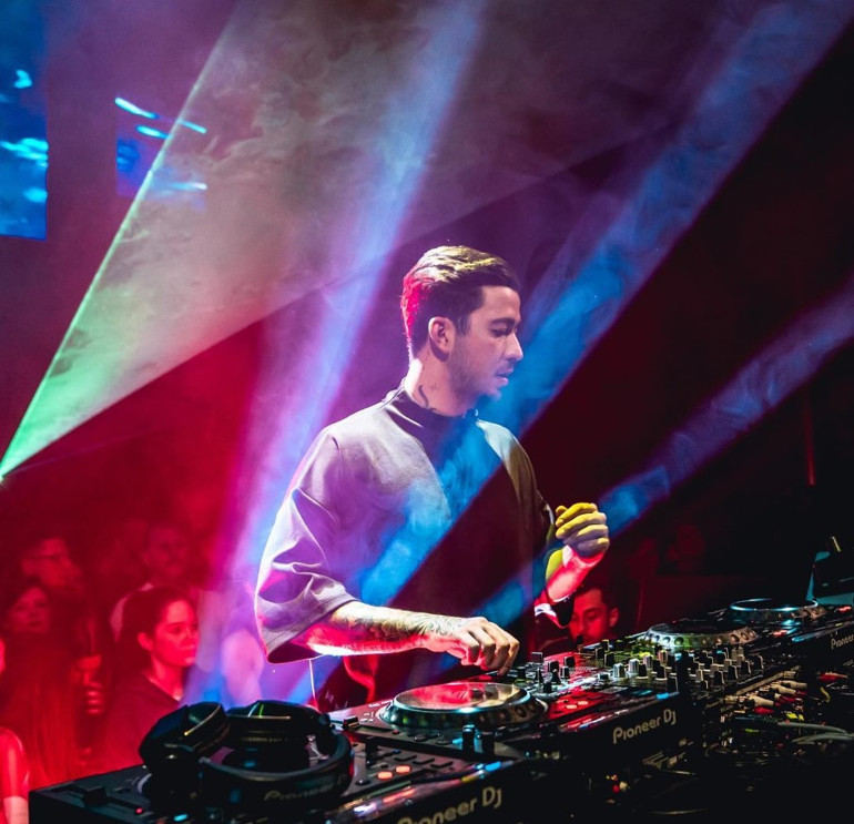 Müziğin ritmi yükseliyor