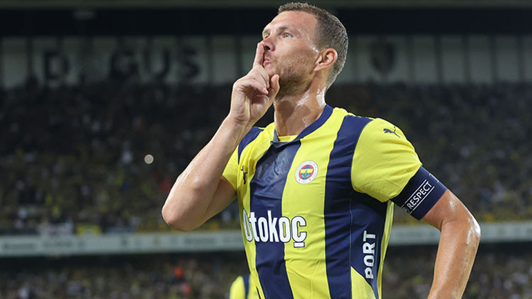 Avrupada Fenerbahçe, Trabzonspor ve Başakşehirle birlikte 3te 3 yaptık Ülke puanında nefes nefese yarış... Çekyanın takibi sürüyor