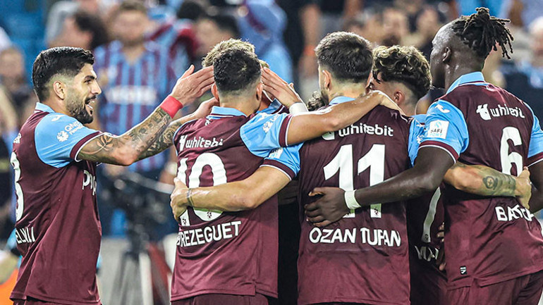 Avrupada Fenerbahçe, Trabzonspor ve Başakşehirle birlikte 3te 3 yaptık Ülke puanında nefes nefese yarış... Çekyanın takibi sürüyor