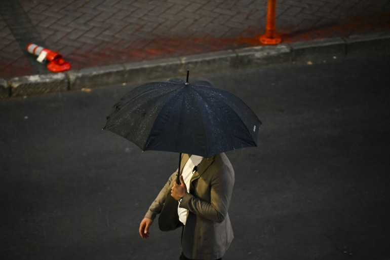 Meteorolojiden il il hava durumu raporu Prof. Dr. Orhan Şenden İstanbul için gök gürültülü yağış uyarısı