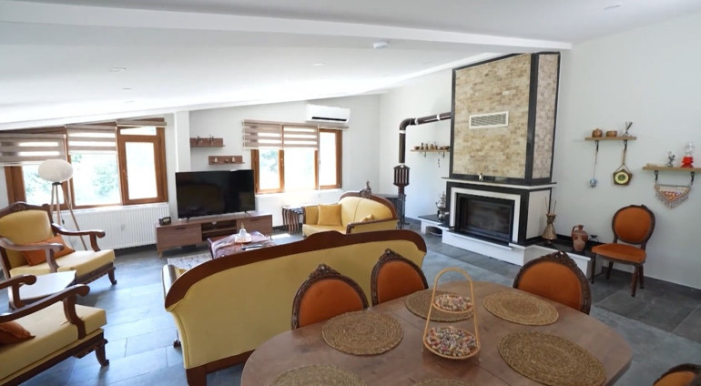 Şehirden uzak kır evi... İşte ünlü sanatçının huzur adresi