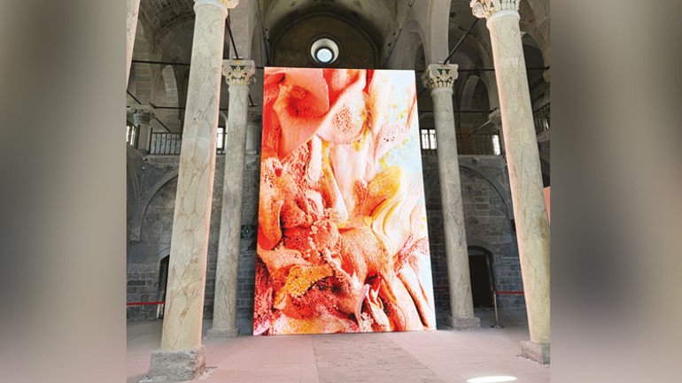 Kapadokya’da mahzenler sanat açtı