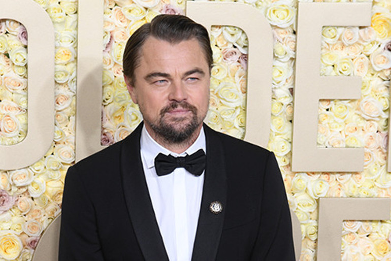 Genç sevgilisiyle tatile çıkmıştı: Deniz anası ünlü çapkının başını yaktı