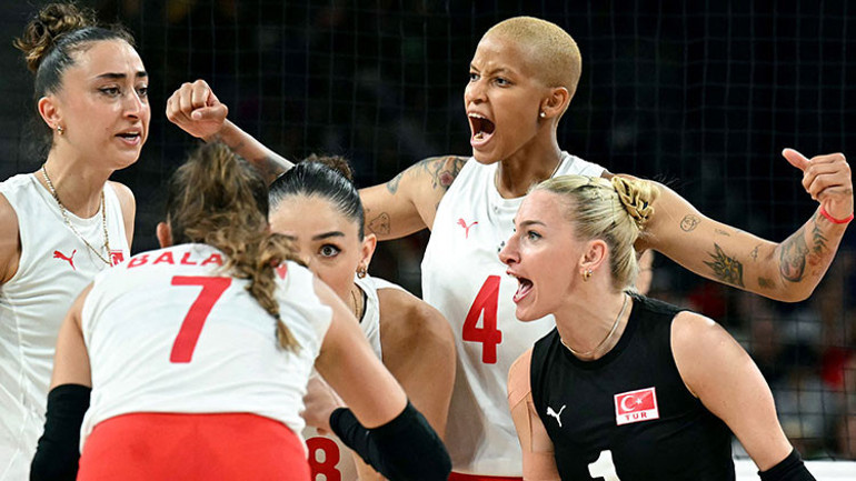 Türkiye 3-2 Çin voleybol maçı | Filenin Sultanları yarı finalde Tarihimizde bir ilk...