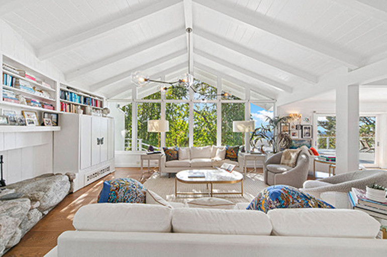 Biz burada çok mutlu olduk... Sıra sizde Eski evleri satıp parasıyla yenisini aldılar