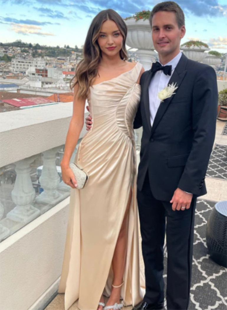 Biz burada çok mutlu olduk... Sıra sizde Eski evleri satıp parasıyla yenisini aldılar