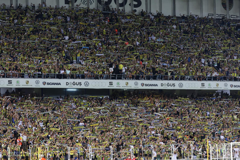 Fenerbahçede Saint-Maximin hızlı başladı Edin Dzekodan müthiş istatistik