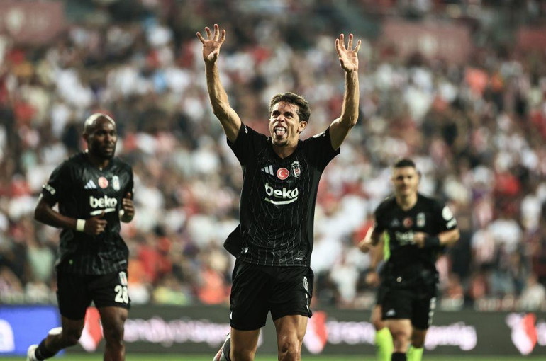Samsunspor - Beşiktaş maçı için yorumlar: Yıldızlarıyla kazandı: van Bronckhorst bu konuda usta Daha çok can yakar