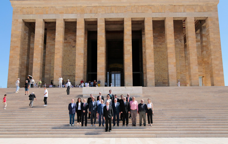TÜBADın 20. yıl kutlamaları Anıtkabir ziyaretiyle başladı