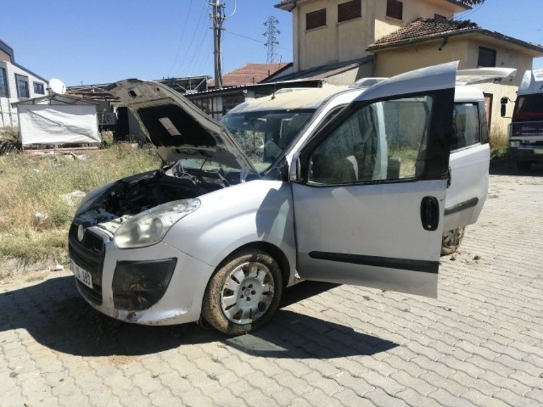 Bozulan aracını çalıştırmak için uyguladığı yöntemle hayatının şokunu yaşadı Barajın derinliklerinden çıkarıldı... Kendimi dışarı atarak kurtuldum