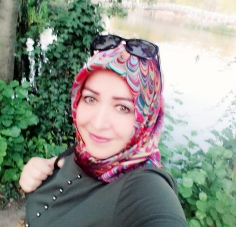 Sokak köpeklerine mama götürüyordu... Hayvansever kadının feci ölümü