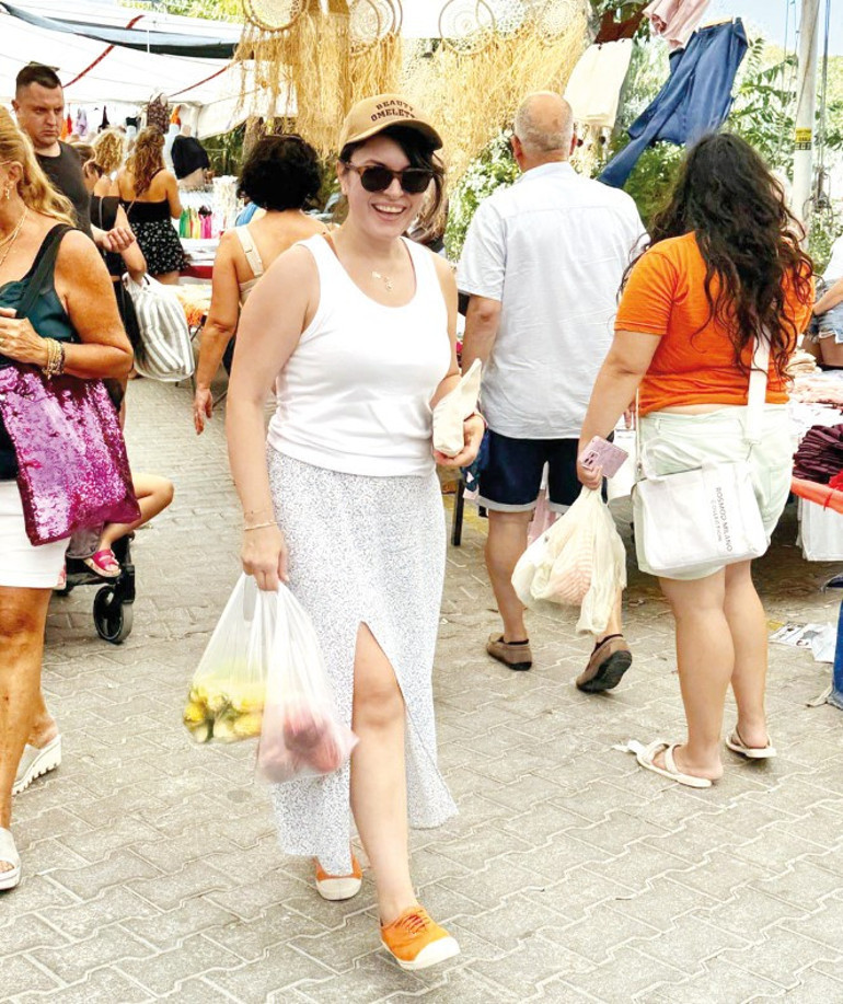 Semt pazarında ünlü var