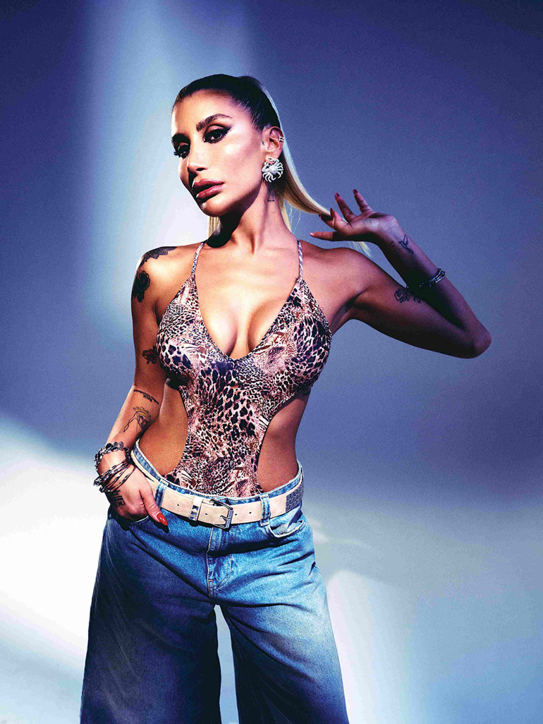 ‘Bedenleri birbirine değmiş insanlardan dost olmaz’