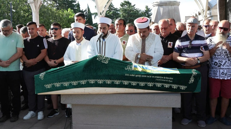 Hababam Sınıfının Bacaksızı Tuncay Akça 60 yaşında hayatını kaybetti