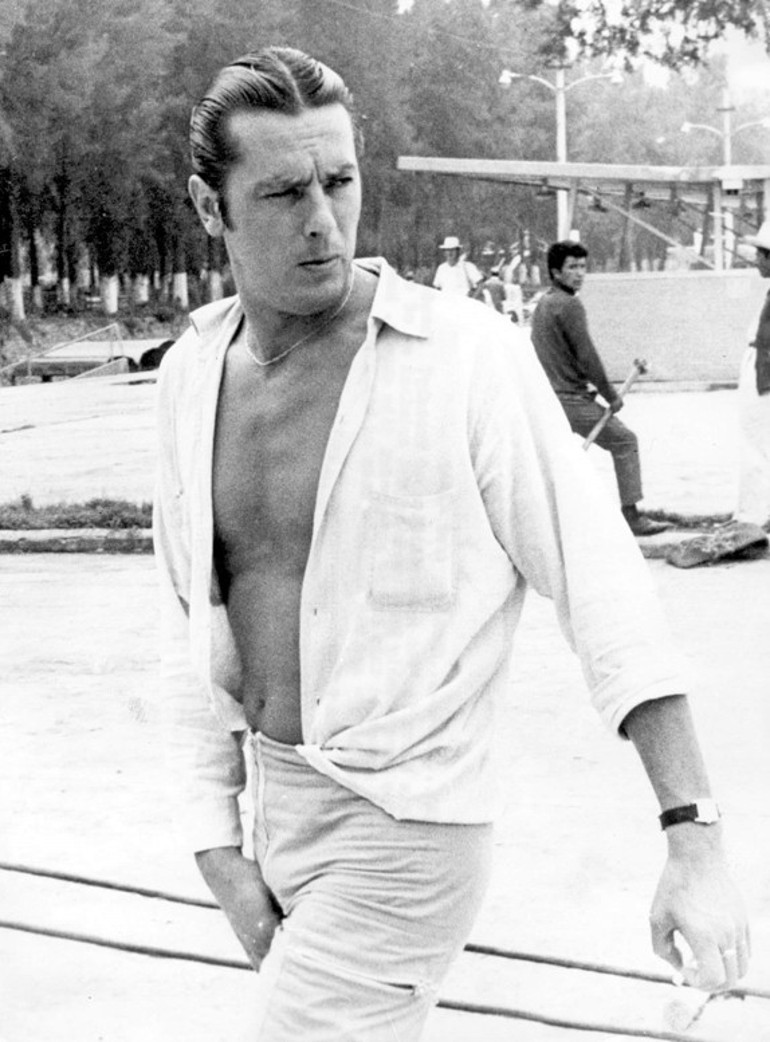 Fransız aktör Alain Delon hayatını kaybetti