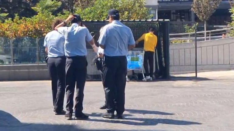 Paketlerin içinde canlı böcekler... İstanbuldaki zincir markete giden vatandaşlara şok