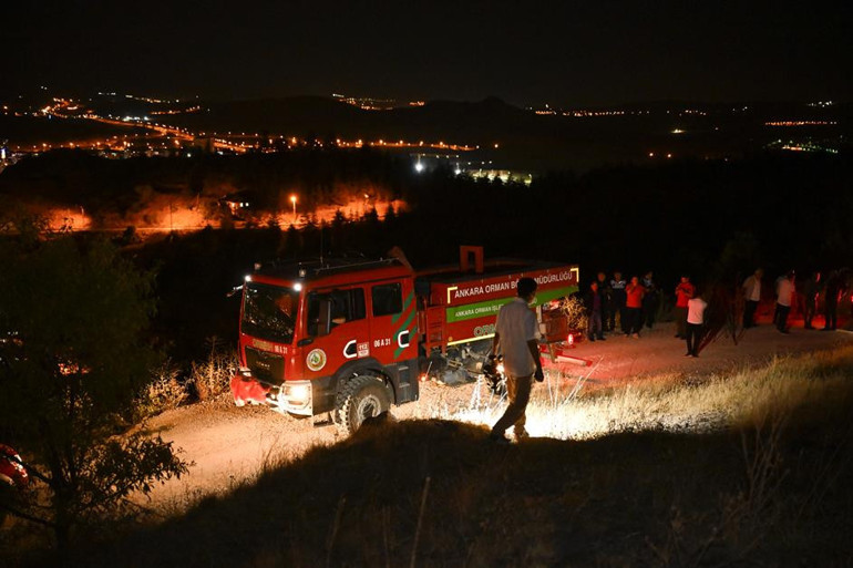 Havai fişeksiz kutlama olamaz mı
