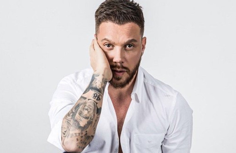 Kadir İnanır krizi... Klipten de çıkardık