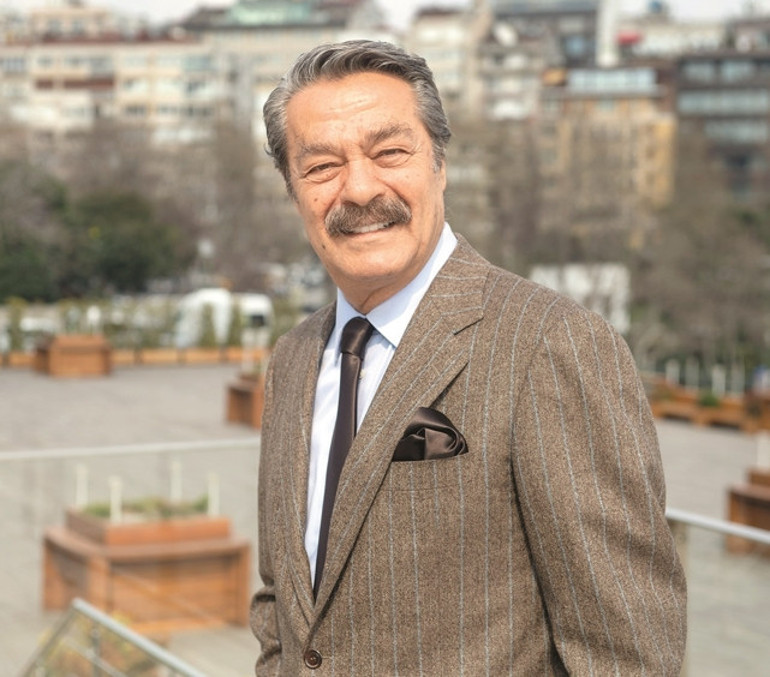 Kadir İnanır krizi... Klipten de çıkardık