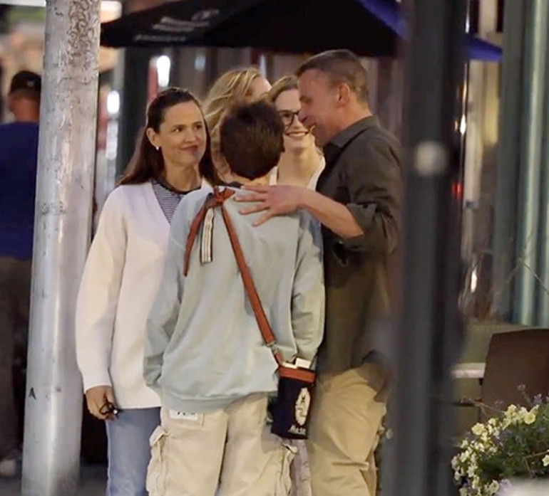 Eski kocaya aşk bakışı: En büyük pişmanlığım boşanmak demişti