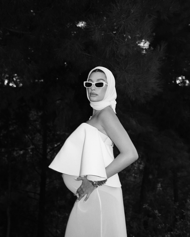 Hamile olduğunu aylarca herkesten saklamıştı… Hayranları şifreleri çözdü: Ünlü çiftin bebeği çoktan doğdu iddiası