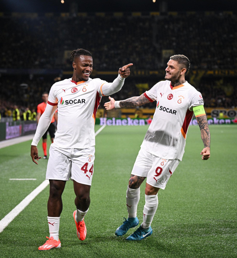 Young Boys - Galatasaray maçına Batshuayi damgası: Oyuna girdi, golleri attı, tur için umut verdi Muslera ve Jelerte tepki