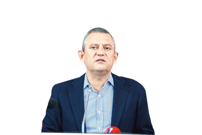 Fularlı spekülatör: Erol Mütercimler