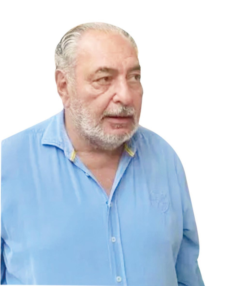 Fularlı spekülatör: Erol Mütercimler