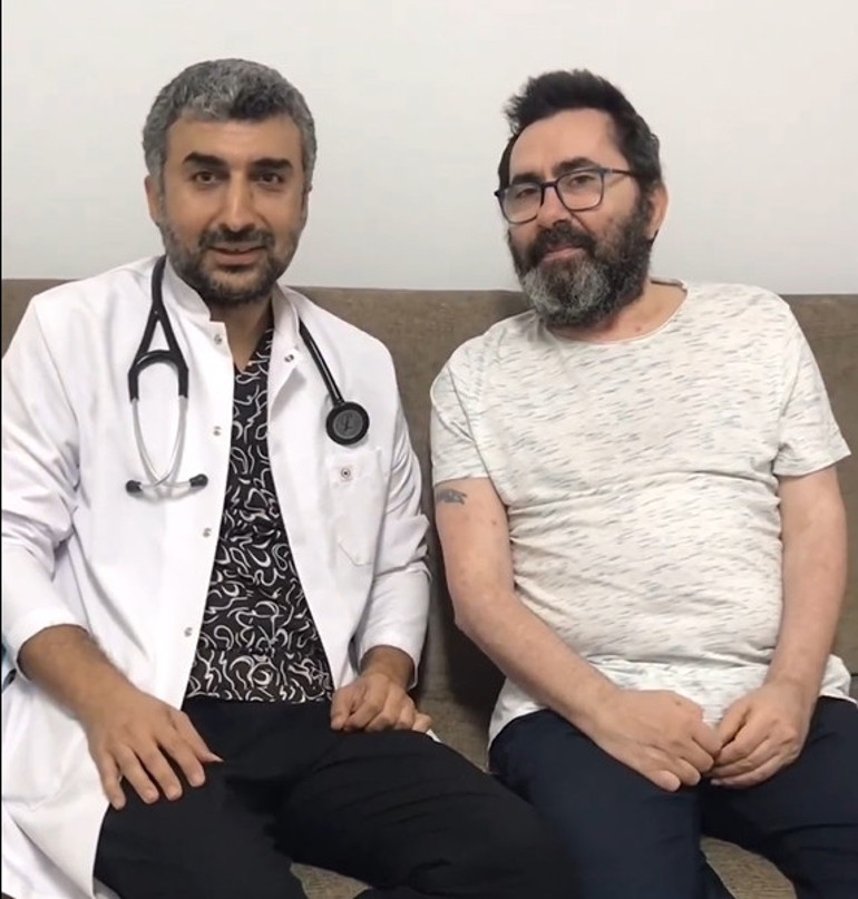 Peker Açıkalın aylar sonra kamera karşısına geçti Bir sakatlık yok