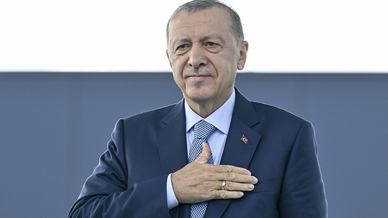 Cumhurbaşkanı Erdoğandan İBBye kaçak yapı tepkisi: Para babalarına peşkeş çekiyorlar