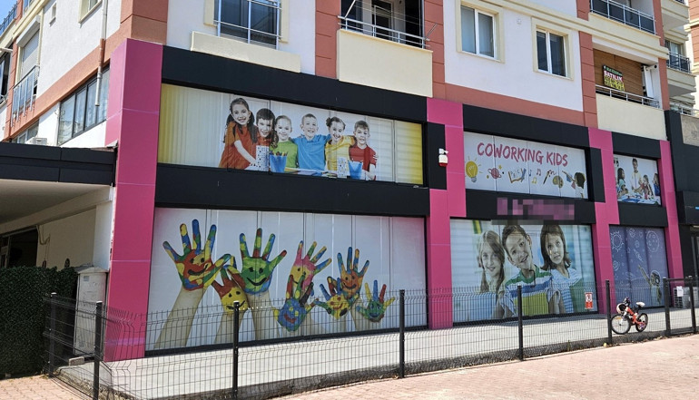 Antalyada merdiven altı okul ve kreşler