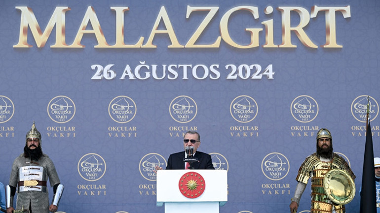 Malazgirt Zaferinin 953. yıl dönümü... Cumhurbaşkanı Erdoğan: Yürüyüşümüz Türkiye Yüzyılına