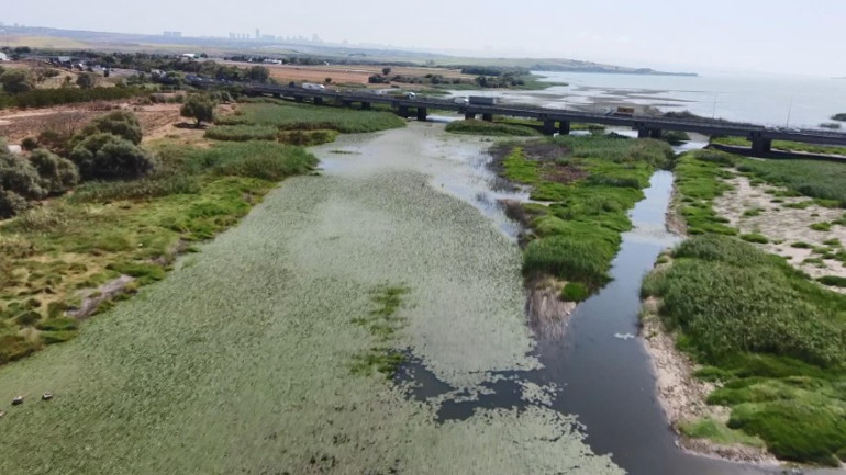 İstanbulda baraj suyu çekilince gün yüzüne çıktı... Olası Alman saldırısına karşı yaptırılmıştı