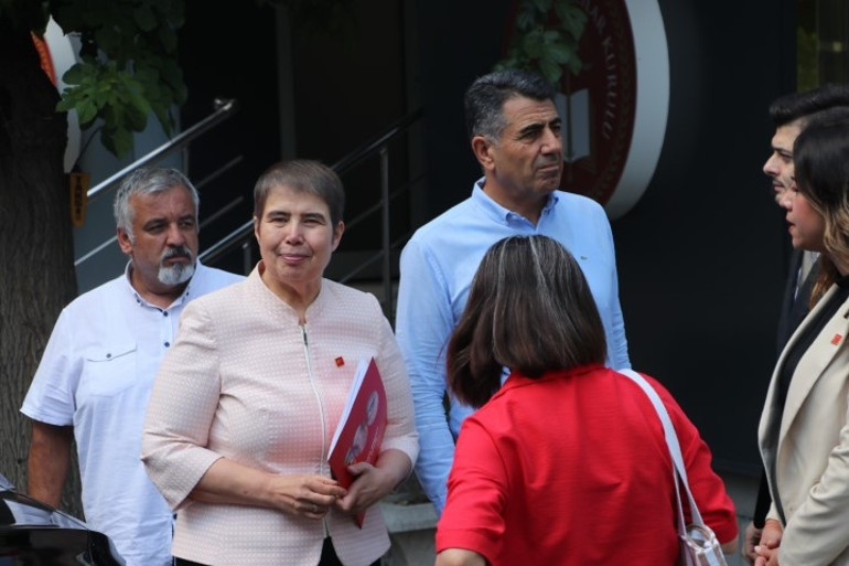 CHP, mahkemenin topuk kanı kararı için suç duyurusunda bulundu