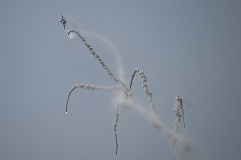 SOLOTÜRK İstanbul semalarında Hayran bırakan anlar